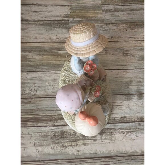 Precious Moments 2001 Planting the Seeds of Love #101548 Ltd Ed 1190/7500 No Box - Picture 6 of 14